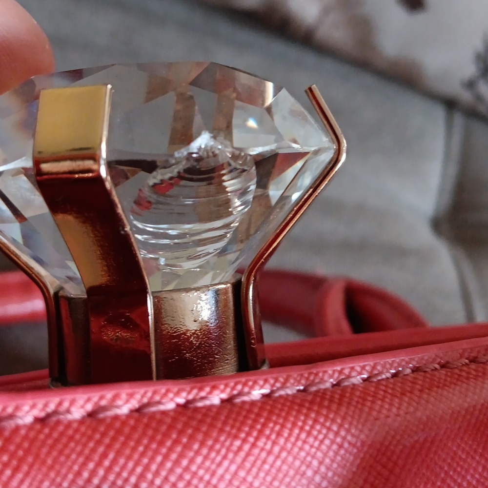 Michael Kors Kiss Lock Patent Satchel EUC - Picture 16 of 16